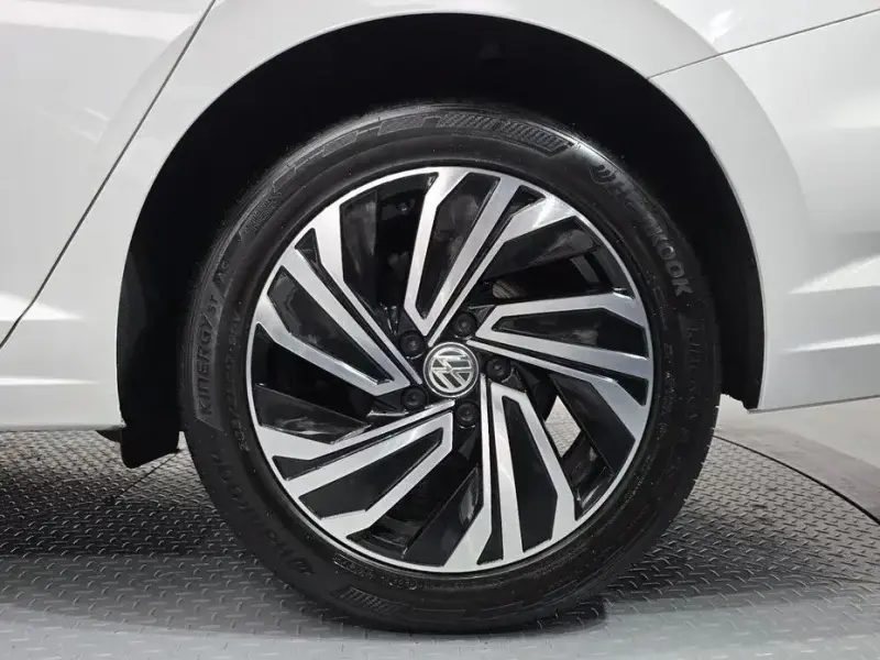 2021 Volkswagen Jetta с пробегом 55 891 км