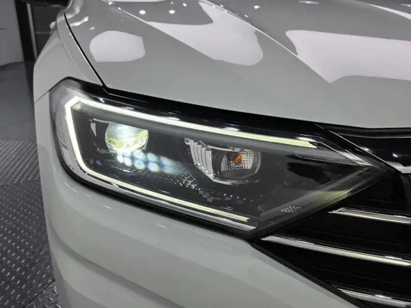 2021 Volkswagen Jetta с пробегом 55 891 км