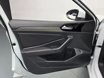 2021 Volkswagen Jetta с пробегом 55 891 км