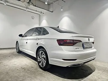 2021 Volkswagen Jetta с пробегом 24 809 км