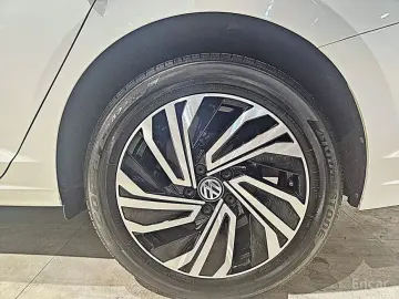 2021 Volkswagen Jetta с пробегом 24 809 км