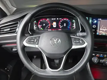 2022 Volkswagen Jetta с пробегом 54 327 км
