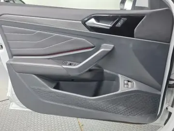 2022 Volkswagen Jetta с пробегом 54 327 км