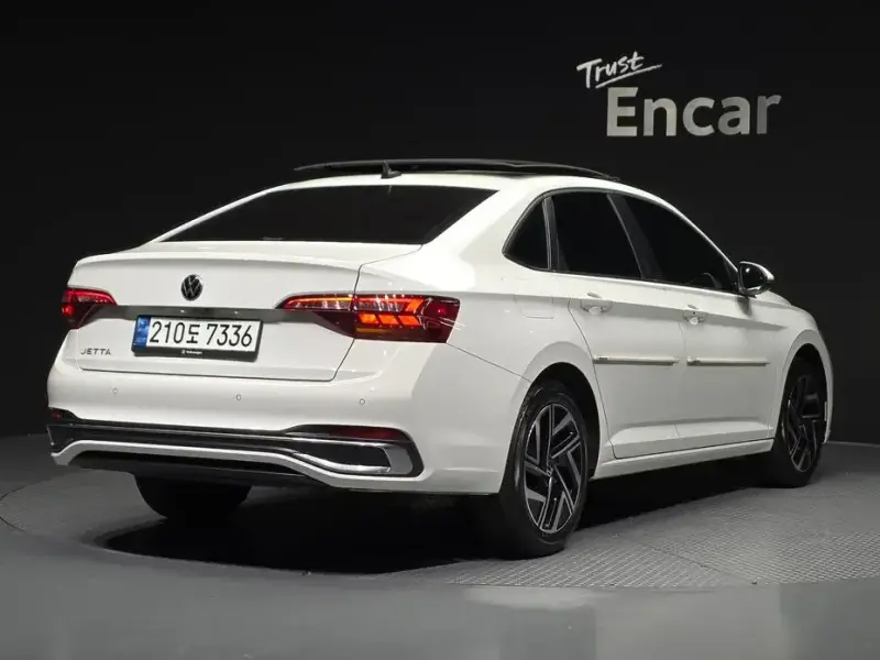 2022 Volkswagen Jetta с пробегом 66 704 км