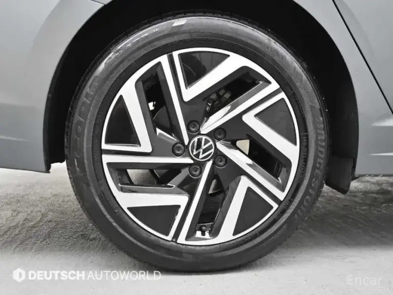 2022 Volkswagen Jetta с пробегом 37 115 км