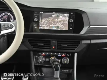 2022 Volkswagen Jetta с пробегом 37 115 км