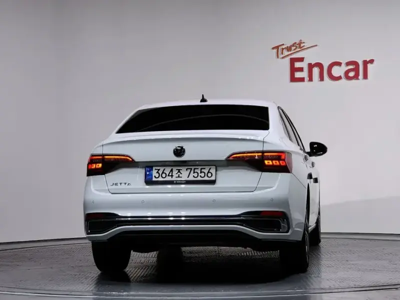 2023 Volkswagen Jetta с пробегом 26 858 км