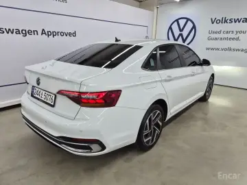 2024 Volkswagen Jetta с пробегом 18 179 км