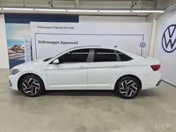 2024 Volkswagen Jetta с пробегом 18 179 км