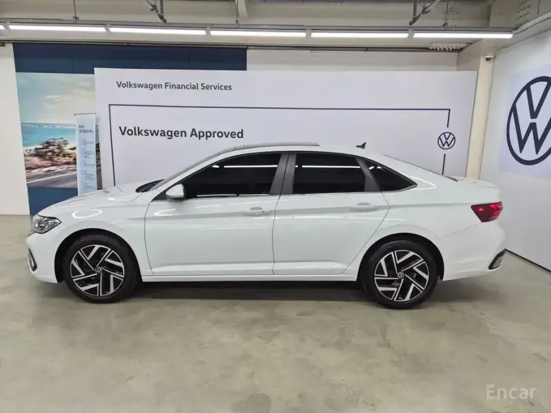 2024 Volkswagen Jetta с пробегом 18 179 км