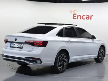 2023 Volkswagen Jetta с пробегом 40 199 км
