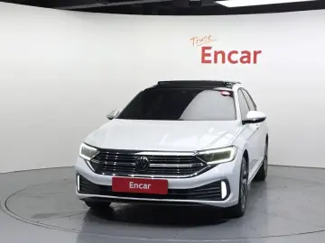 2023 Volkswagen Jetta с пробегом 40 199 км