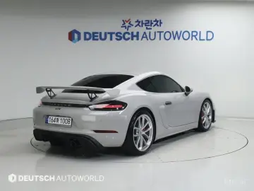 2023 Porsche Cayman с пробегом 7 300 км