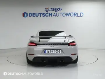 2023 Porsche Cayman с пробегом 7 300 км