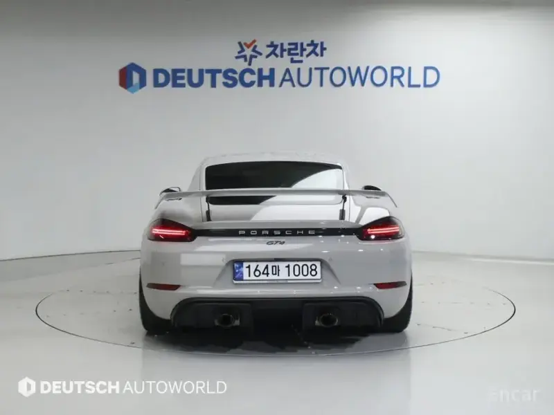 2023 Porsche Cayman с пробегом 7 300 км