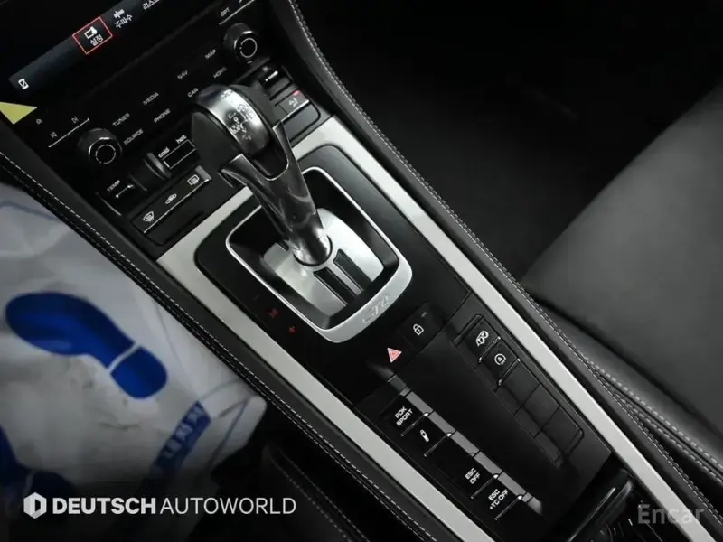 2023 Porsche Cayman с пробегом 7 300 км