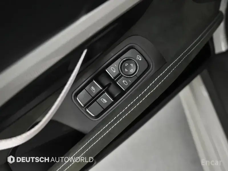 2023 Porsche Cayman с пробегом 7 300 км