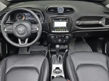 2022 Jeep Renegade с пробегом 14 896 км