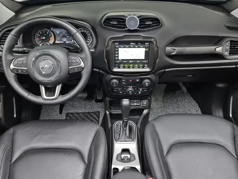2022 Jeep Renegade с пробегом 14 896 км