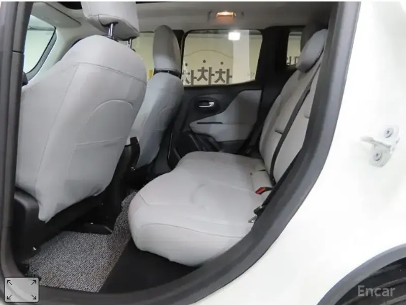 2022 Jeep Renegade с пробегом 13 058 км