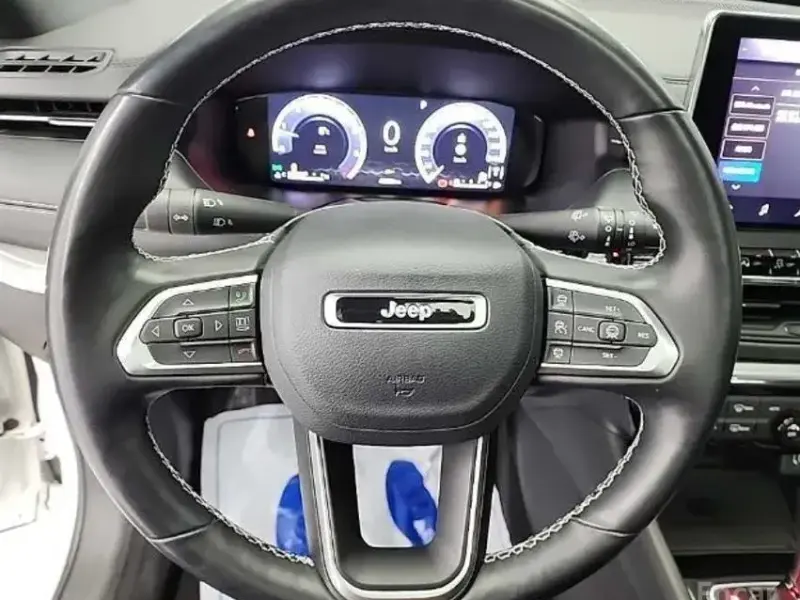 2022 Jeep Compass с пробегом 45 900 км