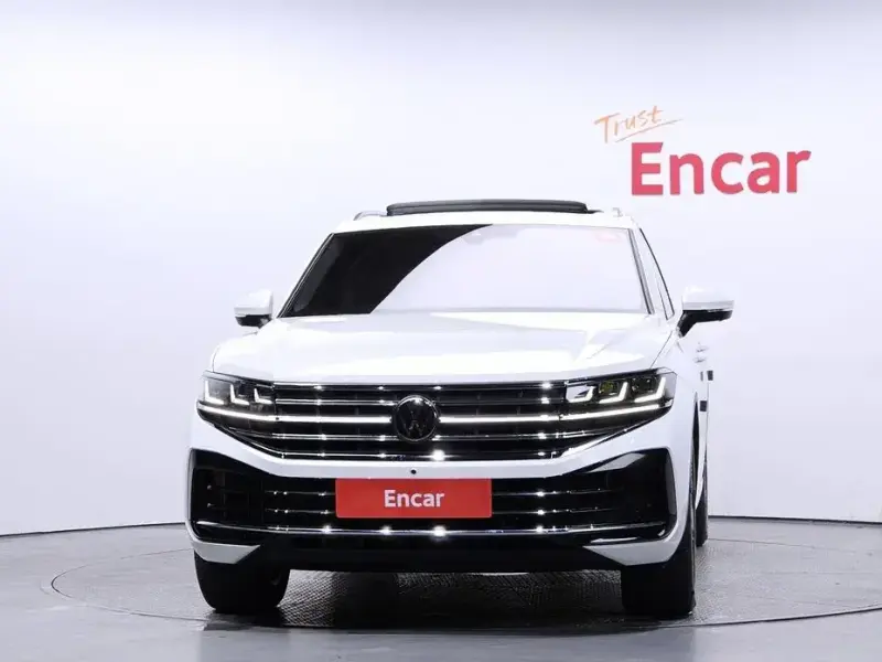 2024 Volkswagen Touareg с пробегом 16 266 км