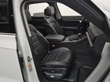 2024 Volkswagen Touareg с пробегом 16 266 км