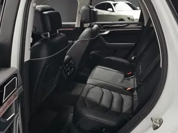 2024 Volkswagen Touareg с пробегом 16 266 км