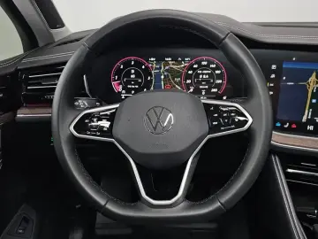 2024 Volkswagen Touareg с пробегом 16 266 км