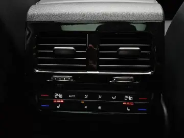 2024 Volkswagen Touareg с пробегом 16 266 км