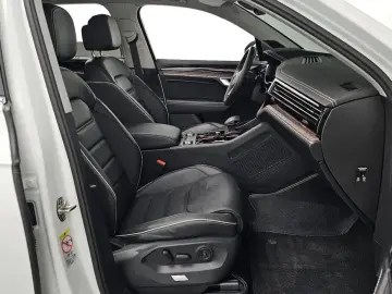 2024 Volkswagen Touareg с пробегом 18 074 км