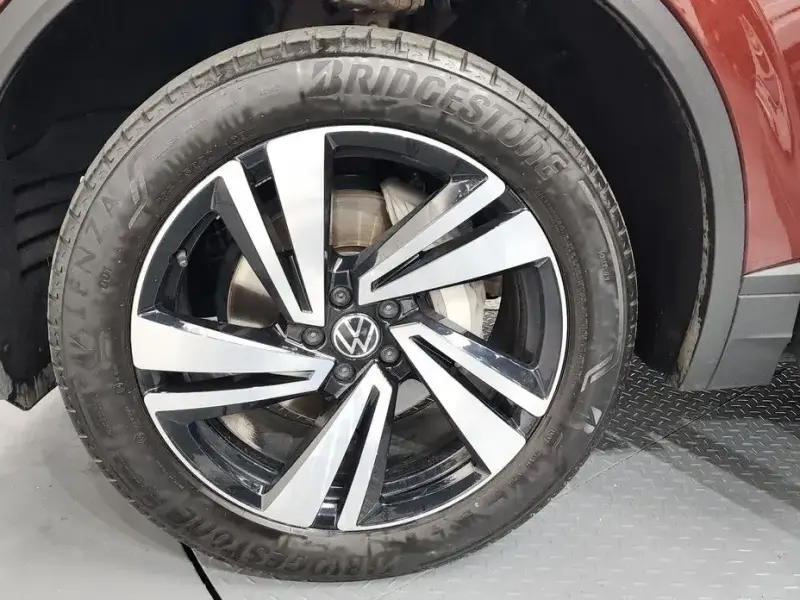 2023 Volkswagen Touareg с пробегом 37 764 км