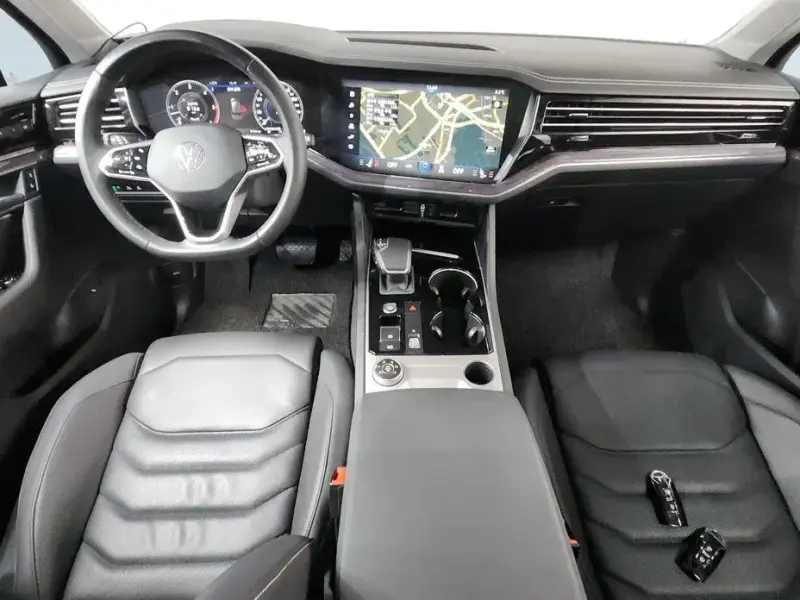 2023 Volkswagen Touareg с пробегом 37 764 км