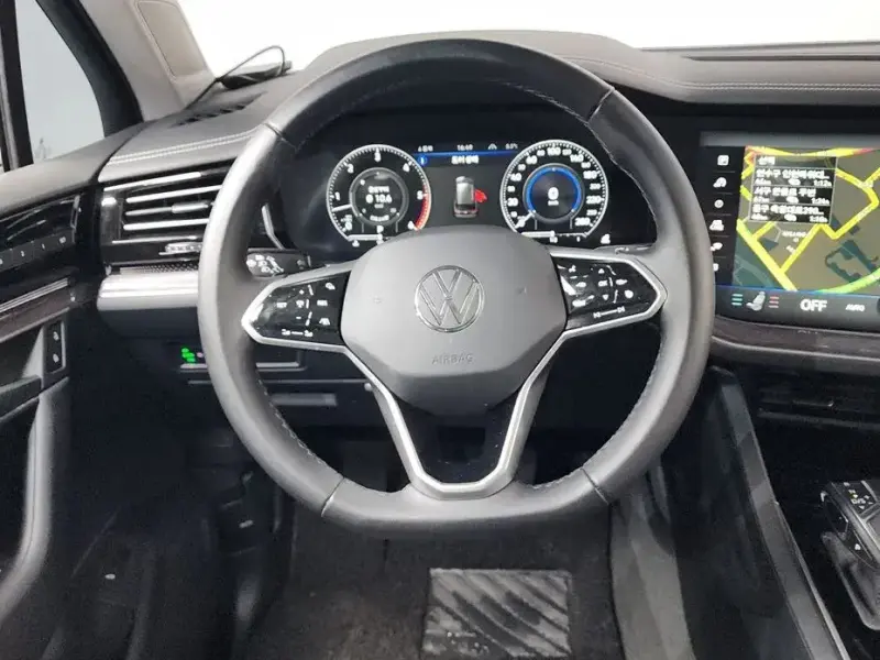 2023 Volkswagen Touareg с пробегом 37 764 км