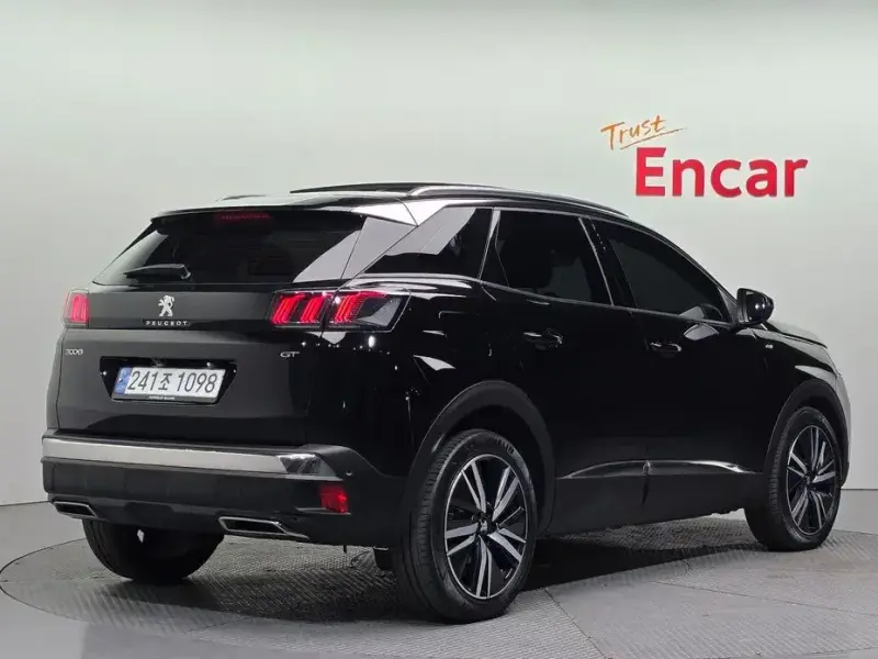 2023 Peugeot 3008 с пробегом 43 175 км