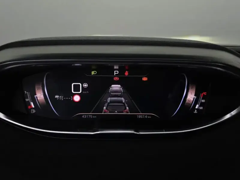 2023 Peugeot 3008 с пробегом 43 175 км