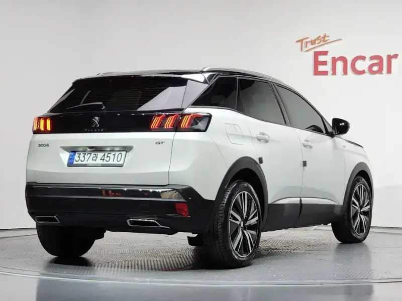 2024 Peugeot 3008 с пробегом 4 603 км