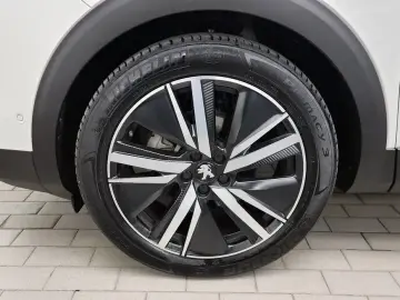 2024 Peugeot 3008 с пробегом 4 603 км