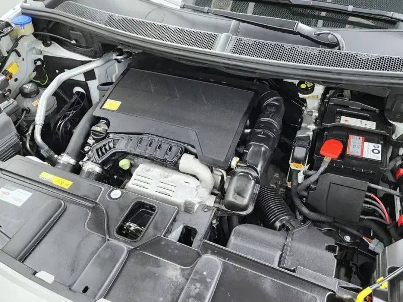 2024 Peugeot 3008 с пробегом 4 603 км