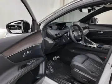 2024 Peugeot 3008 с пробегом 4 603 км