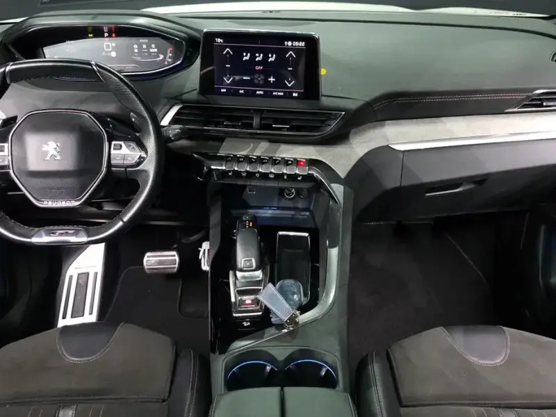 2021 Peugeot 3008 с пробегом 96 556 км