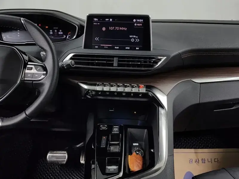 2024 Peugeot 3008 с пробегом 4 603 км