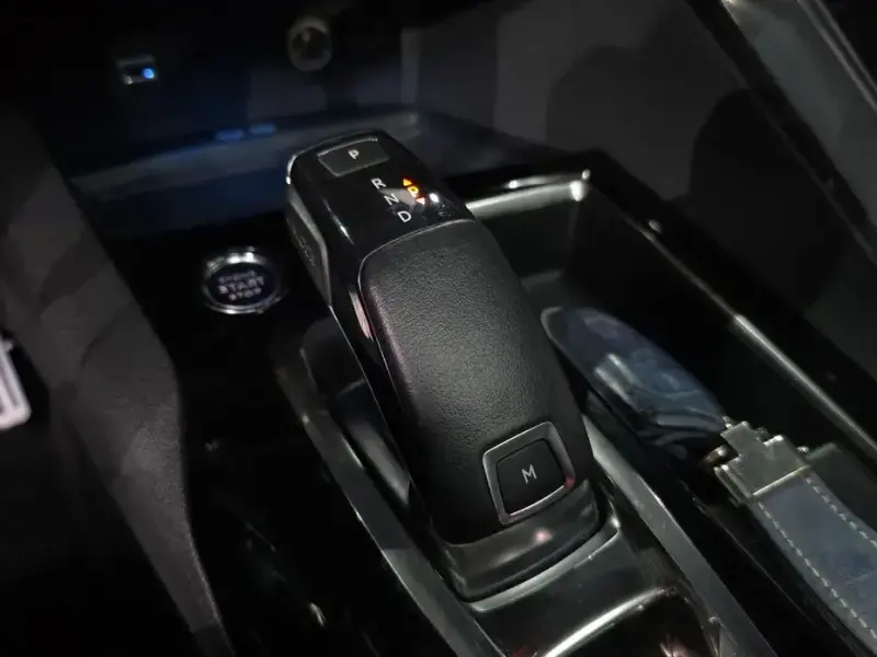 2021 Peugeot 3008 с пробегом 96 556 км