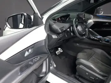2021 Peugeot 3008 с пробегом 96 556 км