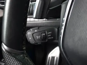 2021 Peugeot 3008 с пробегом 96 556 км