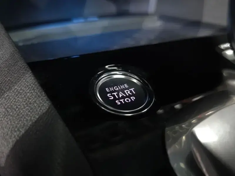 2021 Peugeot 3008 с пробегом 96 556 км