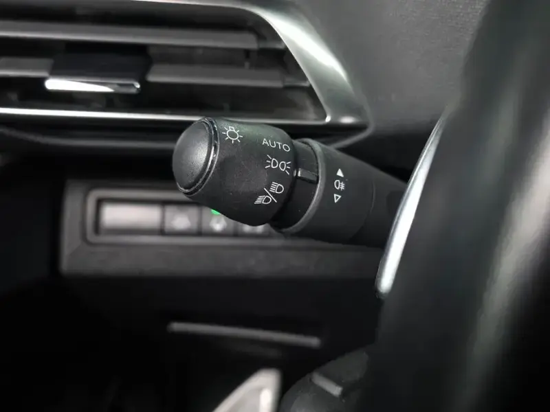 2021 Peugeot 3008 с пробегом 96 556 км