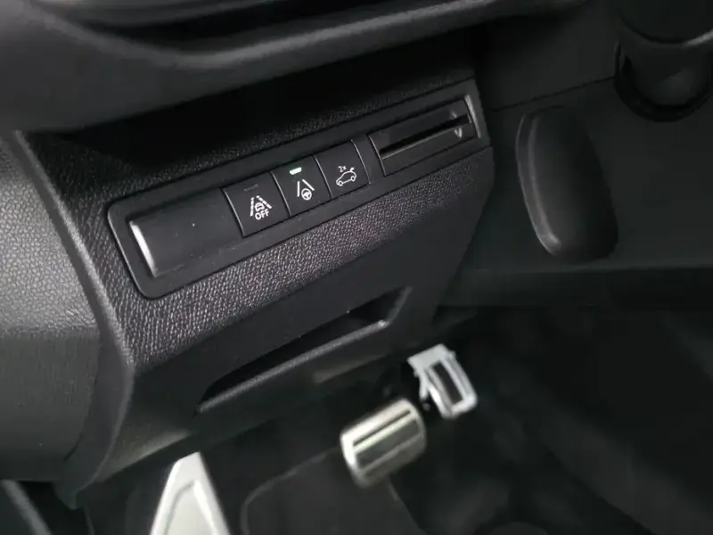 2021 Peugeot 3008 с пробегом 96 556 км