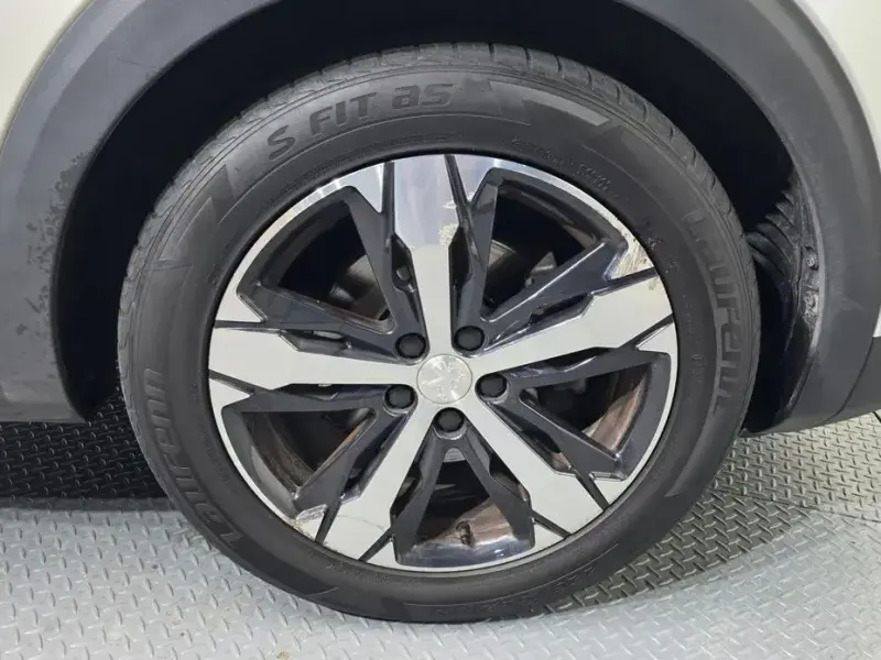 2021 Peugeot 3008 с пробегом 151 180 км