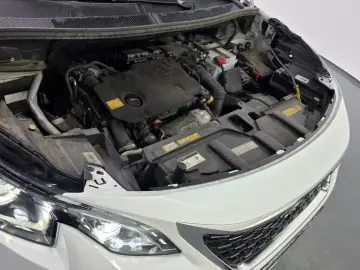 2021 Peugeot 3008 с пробегом 151 180 км